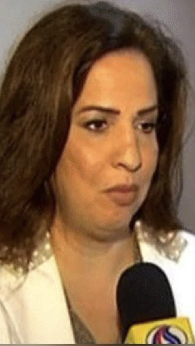 RogerSamia1's tweet photo. لَمّا البقرة بتصير بدّا تقَيِّم الأسد 
بتكون قربت آخرة الدني!!! https://t.co/ZKo2v5dPAy