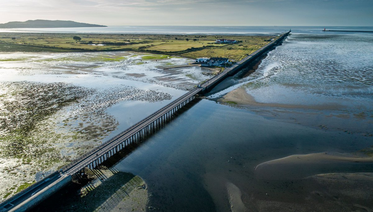 Royaldublin1's tweet photo. Cross the wooden bridge, play a championship golf course and make it a September to remember 🏌🏻
.
.
.
📸 @AirswingMedia 
#beautifulgolfcourses #bucketlistgolf #golf #golfcoursephotos #golfcourses #golfheaven #golfstagram #golftravel #golftrip https://t.co/FRgbMlVl3Z