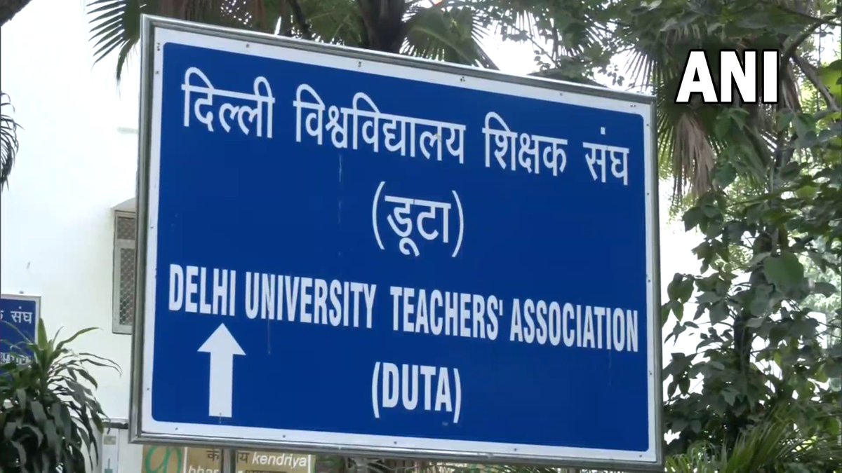 ANI's tweet photo. Delhi | Due to fund deficit, pay cut of teachers happening since last 2 yrs in 12 colleges under Delhi govt. We've held demonstrations outside CM's house, gone to Dy CM, nobody listened to us. We want the Central govt to take these colleges under its wing:AK Baghi, DUTA President https://t.co/5l8tLxeYO2