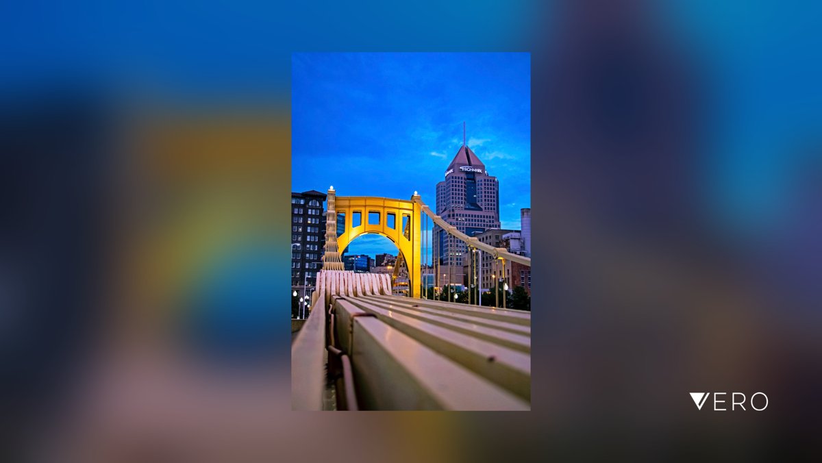 crazycitylady's tweet photo. #Sky #Blue #City #Outdoors #Travel #Building #Architecture #Street #Landmark #Cityscape #bridgecity #pitt #pittsburgh #pittsburghartist #pittsburghart #pgh #pghcreative #412 #pa #penn #pennsylvania #pennsylvaniaisbeautiful https://t.co/mrlurhRpbt https://t.co/sT806HIP1O