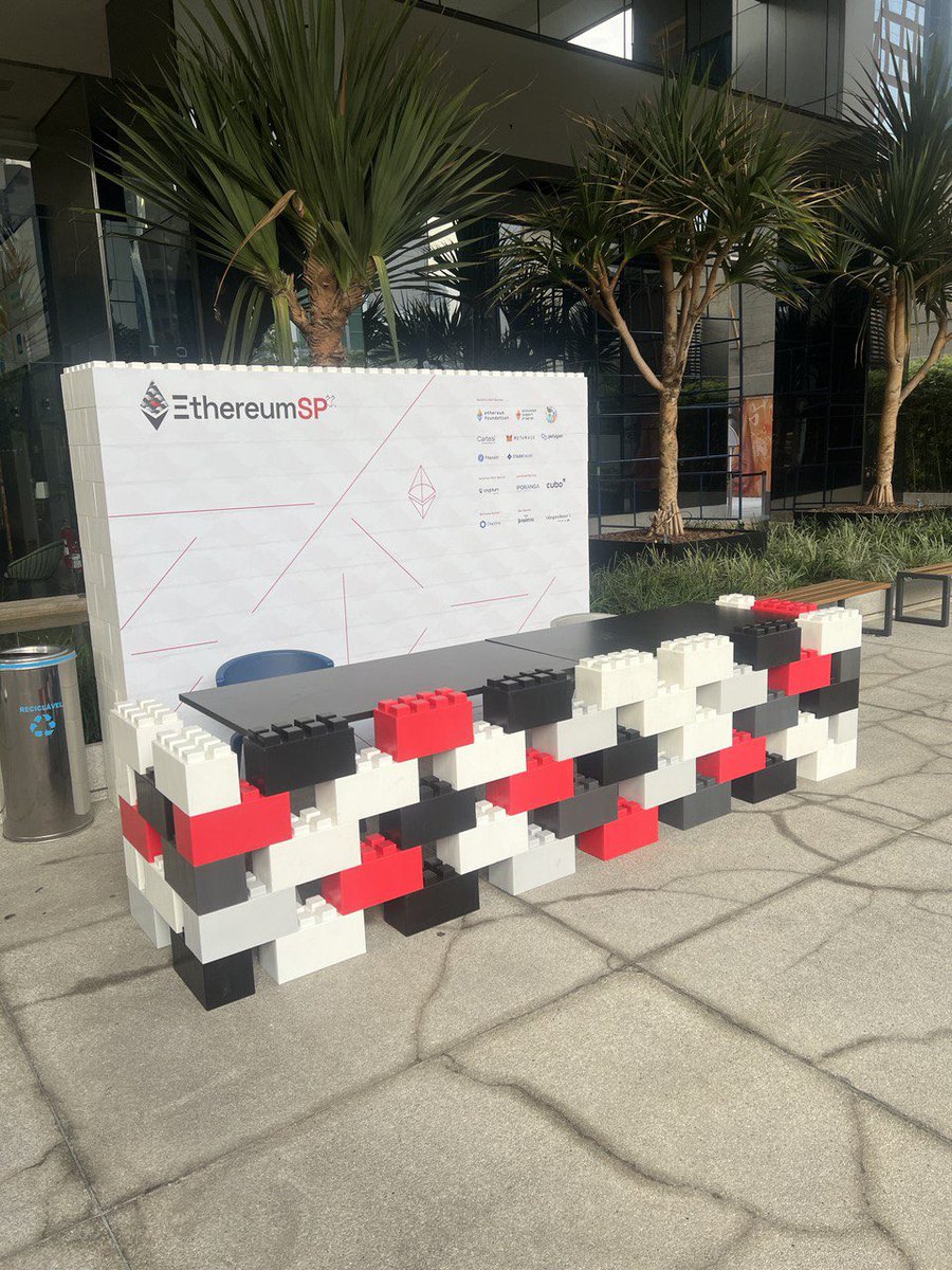 Ethereum_Brasil's tweet image. Bom dia! Alguém animado aí? 
Faltam poucas horas para começar o #EthereumSP 🚀🚀

@cubo_network