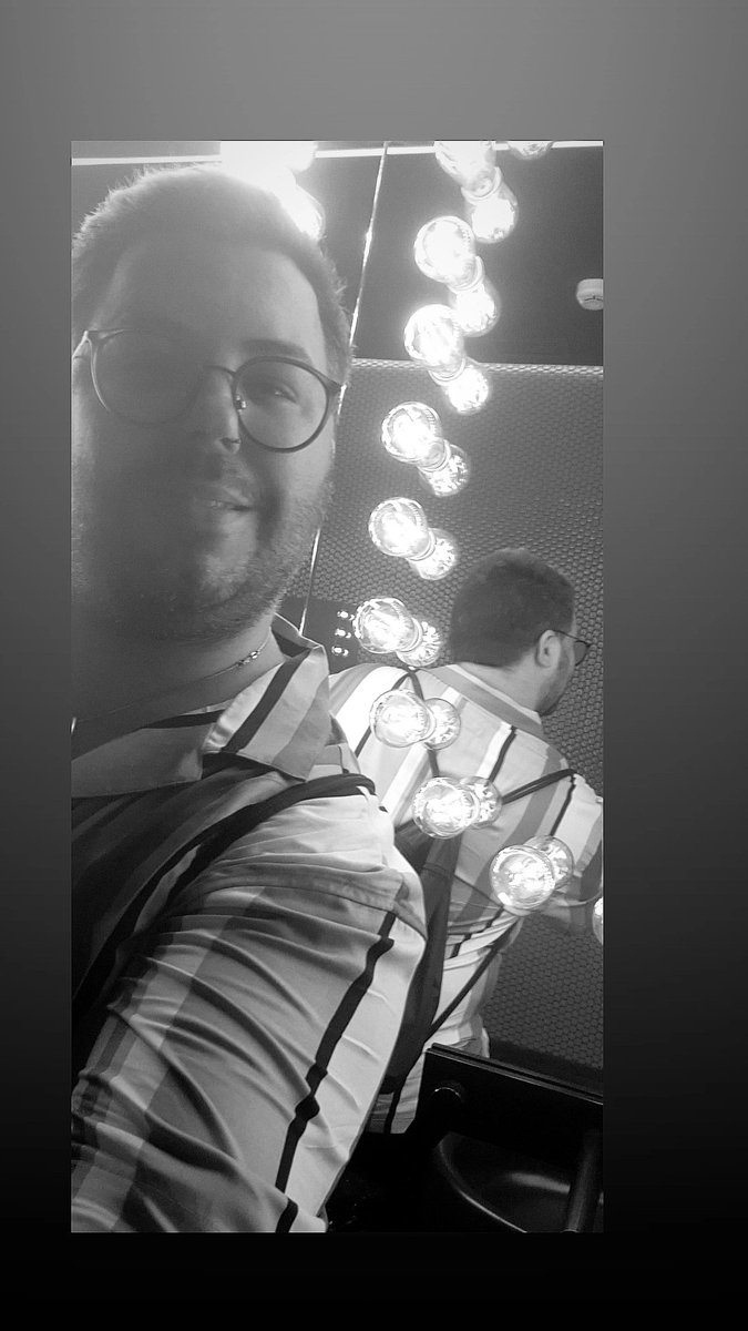 yo_sito's tweet photo. Ni el mal tiempo te haga quitarte la sonrisa de tu cara!! https://t.co/y9C7MSvdpA