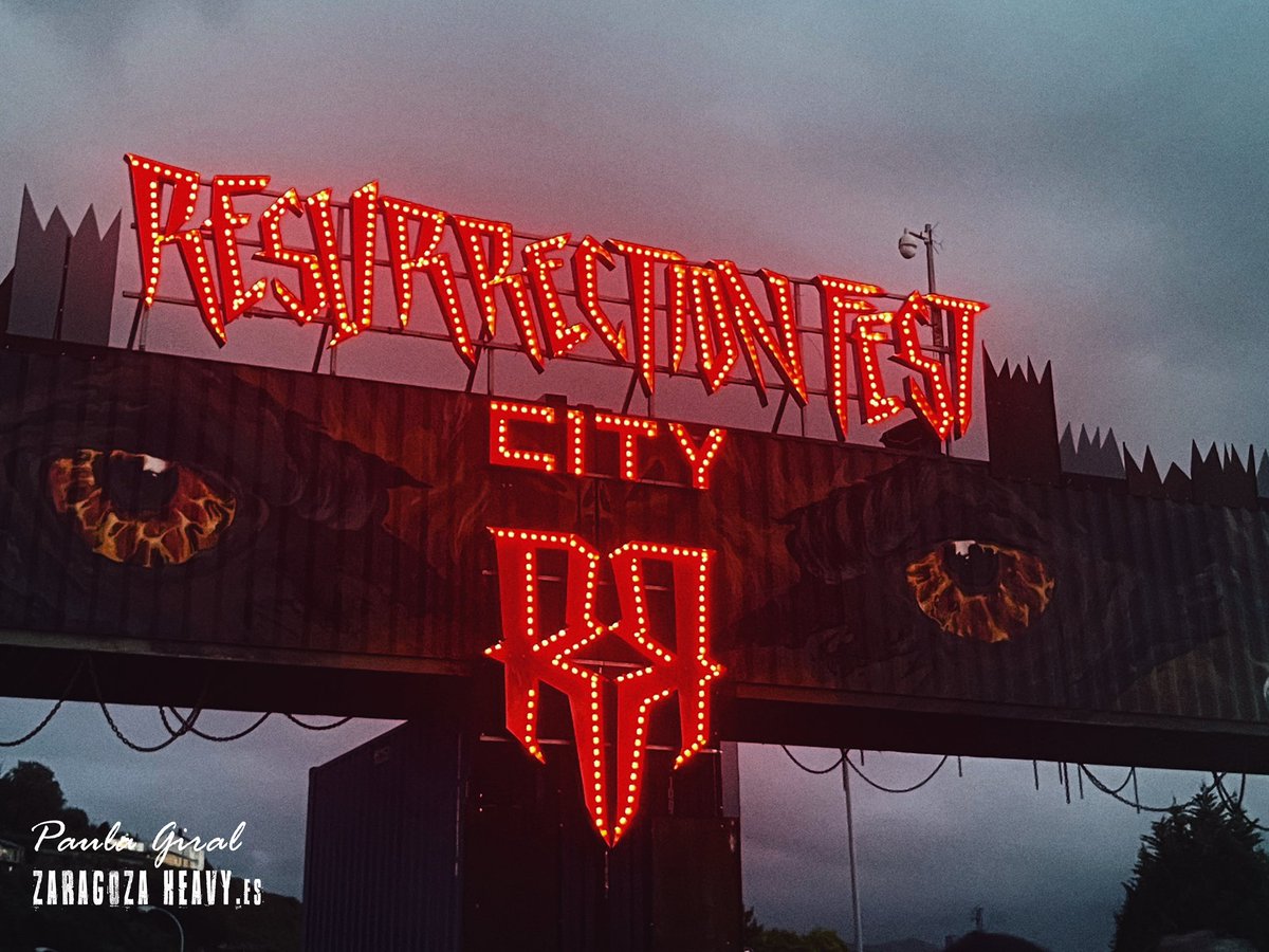 PauGiral's tweet photo. ✨ Ya tenéis disponible la CRÓNICA del @ResurrectionESP en la web de @zaragozaheavy 

🥰 Del 29 de junio al 3 de julio en Viveiro pudimos disfrutar de la decimoquinta edición del festival. Con sus puntos buenos y malos.

🔗 Podéis leerla aquí: https://t.co/Ij3DZns6BK https://t.co/H41gHCLj6O