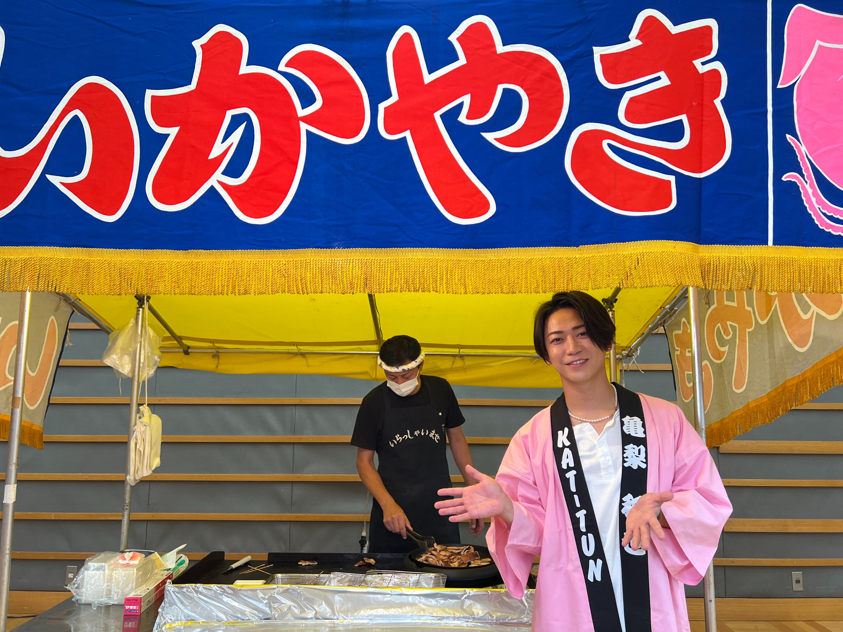 FcNQh-maUAErpPV?format=jpg&name=4096x409