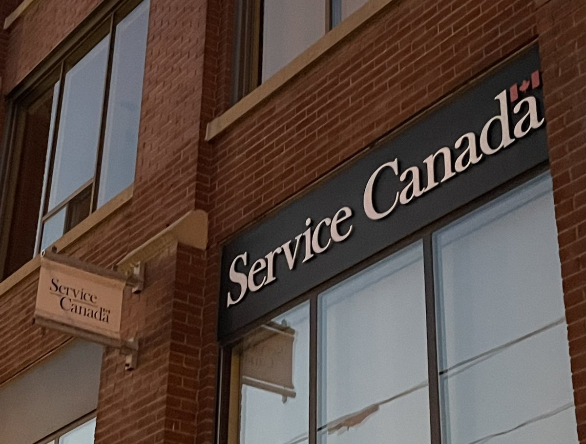 MsJulieChan's tweet photo. @PassportCan Arrived at the Service Canada Office 6:13am to be 8th in line.  Office opens at 8:30am. At least it’s binding time for me and my teenage daughter. https://t.co/mLX6OBu1eY