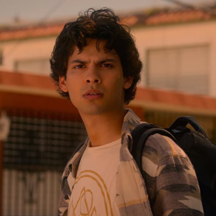 ipripo94's tweet photo. Ya tenéis la 5ª temporada de #CobraKai en @NetflixES donde vuelvo a dar voz a @Xolo_Mariduena junto a @martarodrigz_ @Sergimani @TorrellesEdit @irenesarim @marcgomezd @DavidGarciaLlop @LluchM @ScarlewHarzac y muchos más con la dirección de Ramón Hernández y producción de @tmrarn https://t.co/kwCJn9FNGn