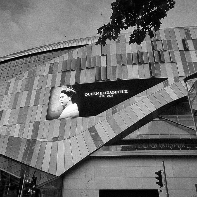 SpursOfficial's tweet photo. The Premier League has issued the following statement following the passing of Her Majesty Queen Elizabeth II.