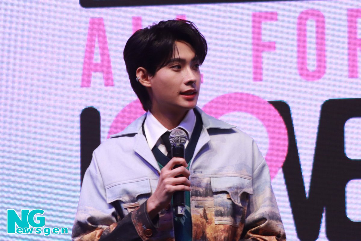 NGnewsgen's tweet photo. ติวเตอร์​-ยิม ร่วมโชว์ในงานแพรว CHARITY 2022 ALL FOR LOVE  
#TutorYim #TutorKrp 
#Mynameis_yim
#PraewCharity2022 #PraewCharity2022xTutorYim https://t.co/lNoCn0gnGE