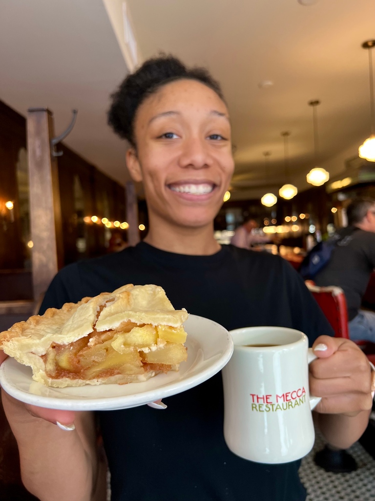 Some of the sweetest things at The Mecca: a slice of apple pie and our girl, Shy! 🥧🍎