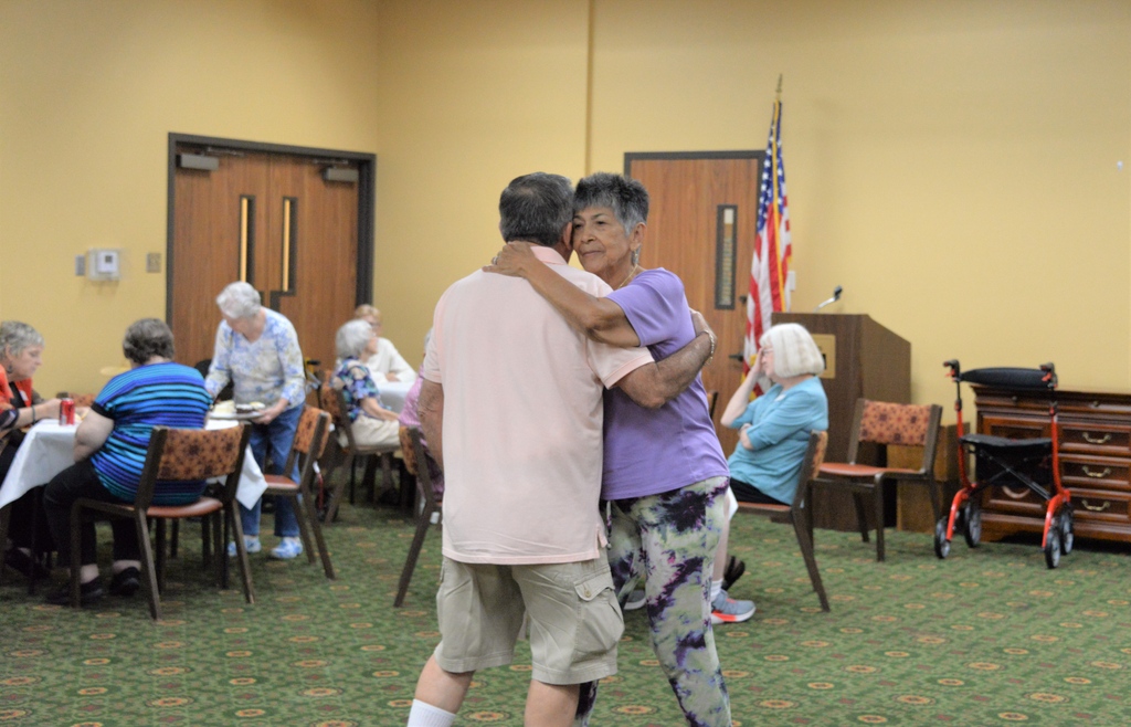 Our Meadows #IndependentLiving community celebrated all of the residents who have birthdays in the month of September! 🥳 We'd like to wish all of the September babies out there a very happy birthday month! 🎂

#SeniorLiving #SeniorCare #ElderlyCare #OlderAdults #latxstrong