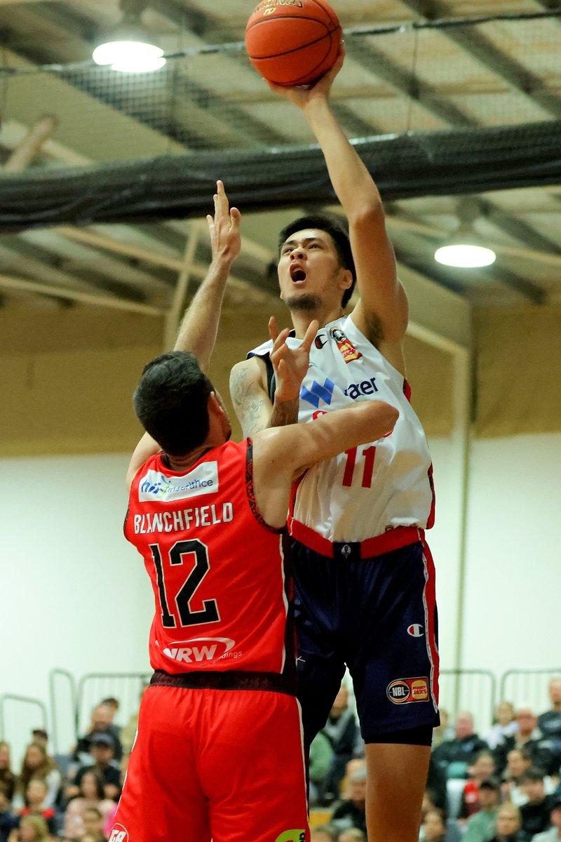 Adelaide36ers's tweet photo. Oof. 

Down. It. Goes.

Watch live: https://t.co/lkSUfJap7J https://t.co/3xryxMnVgi