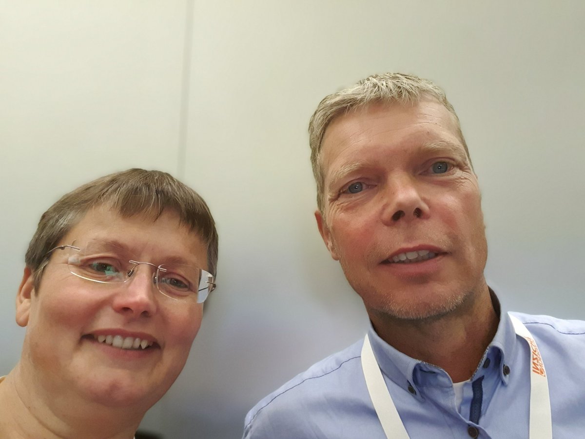 #onderwijsinzicht2022: inhoudelijk een interessant congres, leuk om te netwerken, maar ook om heel veel bekenden tegen te komen waaronder <a href="/Teun_Meijer/">Teun Meijer</a> waarmee ik met veel plezier samen werkte aan de leerlijn programmeren 
maken.wikiwijs.nl/74282/Programm…