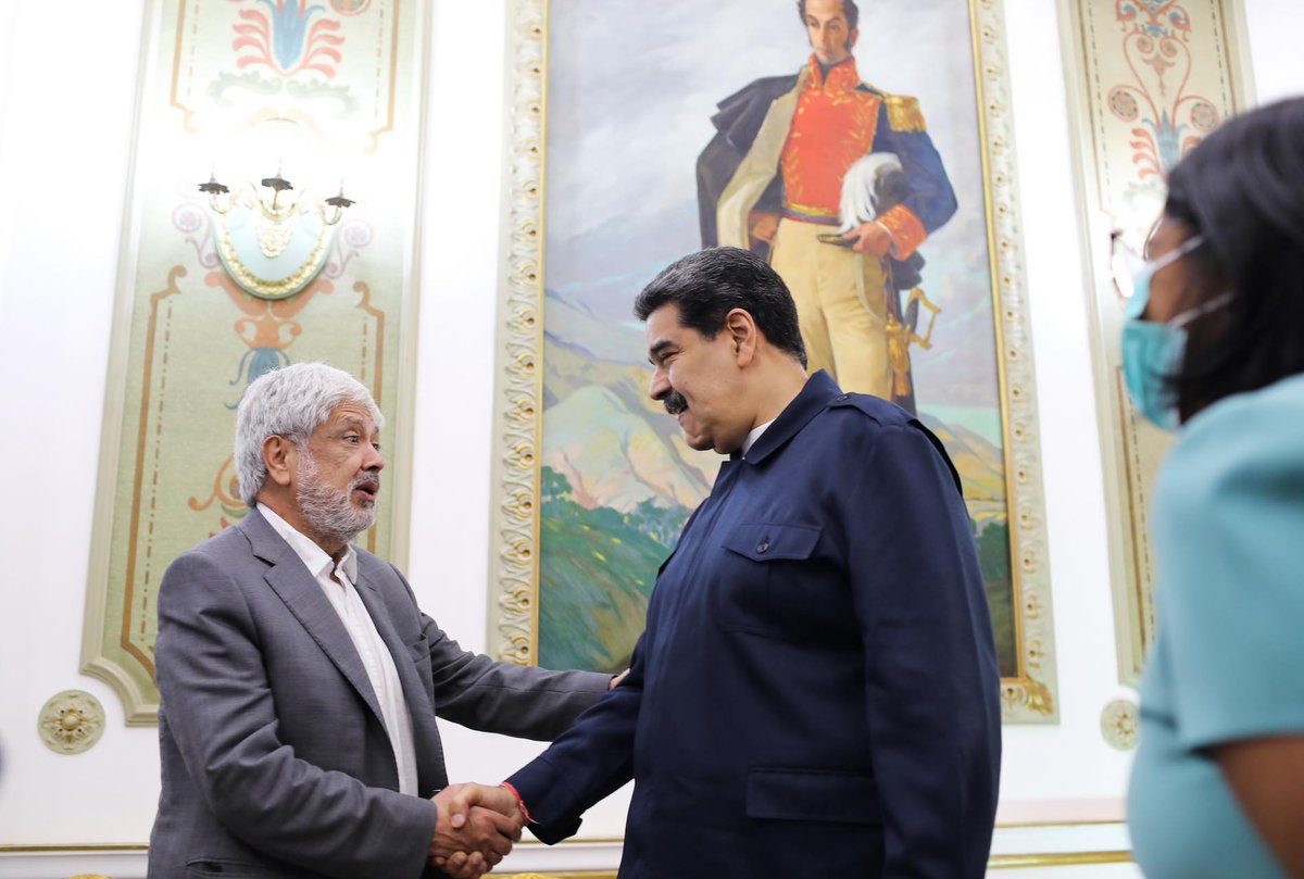 Me alegra mucho anunciar que a partir del #26Sep daremos apertura conjunta a las fronteras entre Venezuela y Colombia. Además, reanudaremos los vuelos entre Caracas - Bogotá y Valencia - Bogotá. El intercambio y la cooperación entre nuestros pueblos, reinician con buen pie.