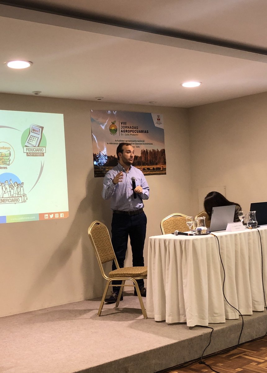 Comienza exponiendo en las #VIIIJornadasAgropecuariasCCEAU el Cr. Agustín Cravea, sobre Fideocomiso ganadero 

<a href="/cpa_ferrere/">CPA FERRERE</a>