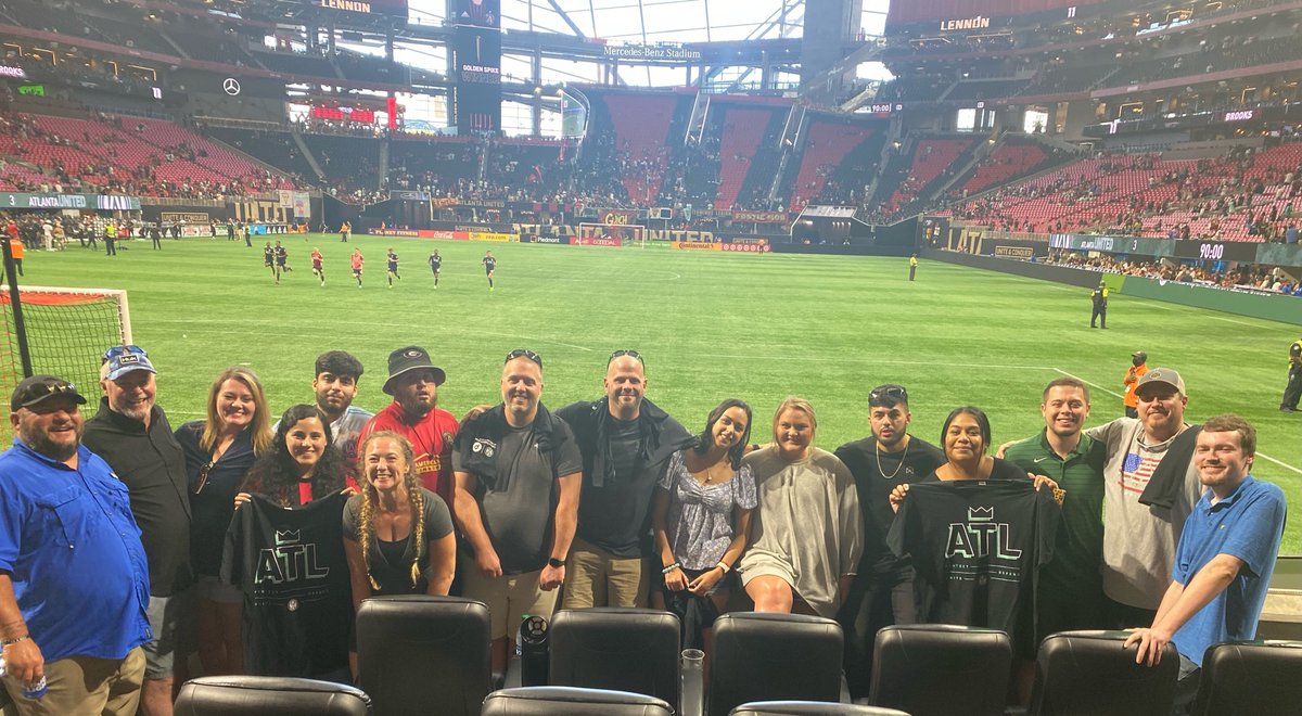 FieldTurf's tweet image. There is nothing better than hosting a select group of FieldTurfers from our Calhoun plant at @MBStadium to watch the @ATLUTD on @FieldTurf! Such a fun time! 🥳
-
#manufacturing #TeamFieldTurf #teambuilding #artificialturf #atlantaunited #atlanta #calhounga