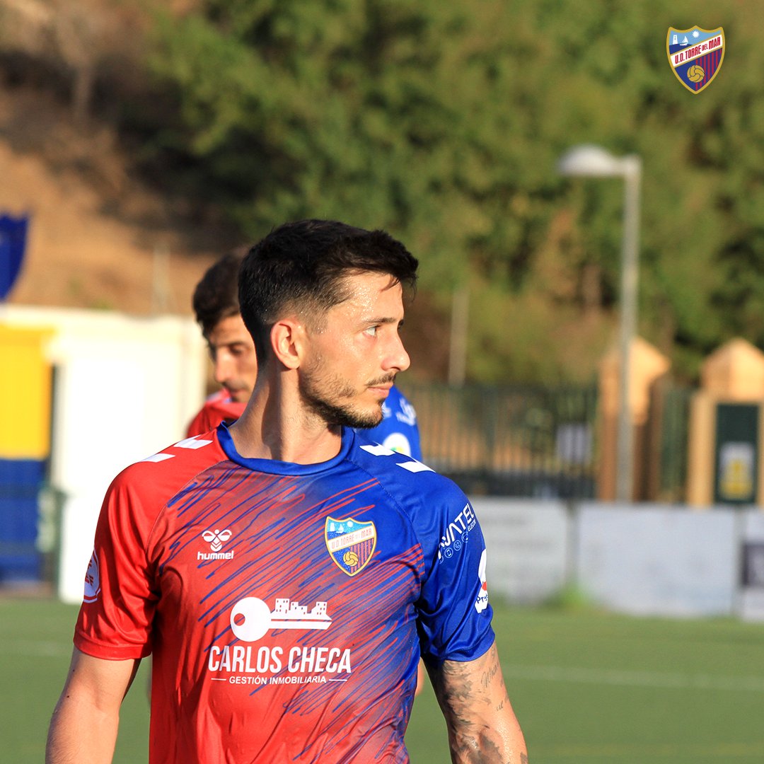 "Creo que el equipo ha ido de menos a mas y aún tiene mucho margen para seguir creciendo. Empieza la competición y sabemos que será una temporada muy exigente ya que todos los equipos se han reforzado muy bien, pero queremos empezar sumando una victoria en casa" <a href="/SergiocalaL/">Sergio calatayud</a>