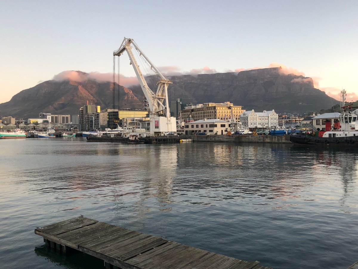 rubstahl's tweet photo. In addition to the participation in the SEMC 2022 conference in Cape Town, there was a beautiful view of 'Tafelberg'. ⛰️😍
#SEMC #CapeTown #StructuralEngineering #conference https://t.co/8kXQxDInpd