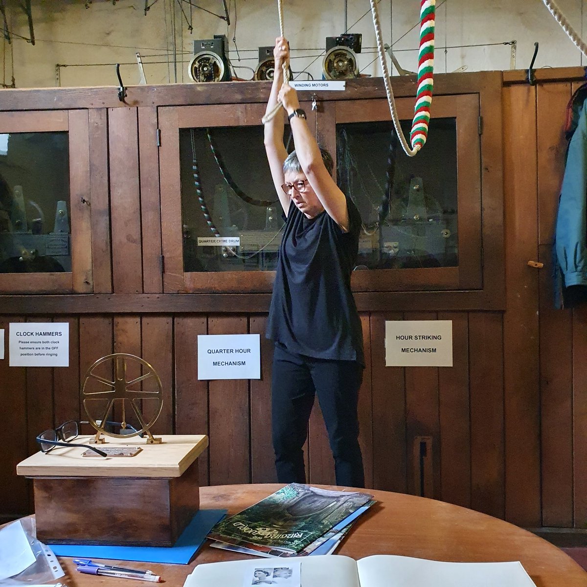 BennettBells525's tweet photo. Only 4 of our ringers available today so, with permission of our Vicar, Churchwardens and Mayor, we shared tolling 96 times half muffled at noon today, preceeding a requiem mass #RIPQueenElizabethII https://t.co/JHCHE3xlmL