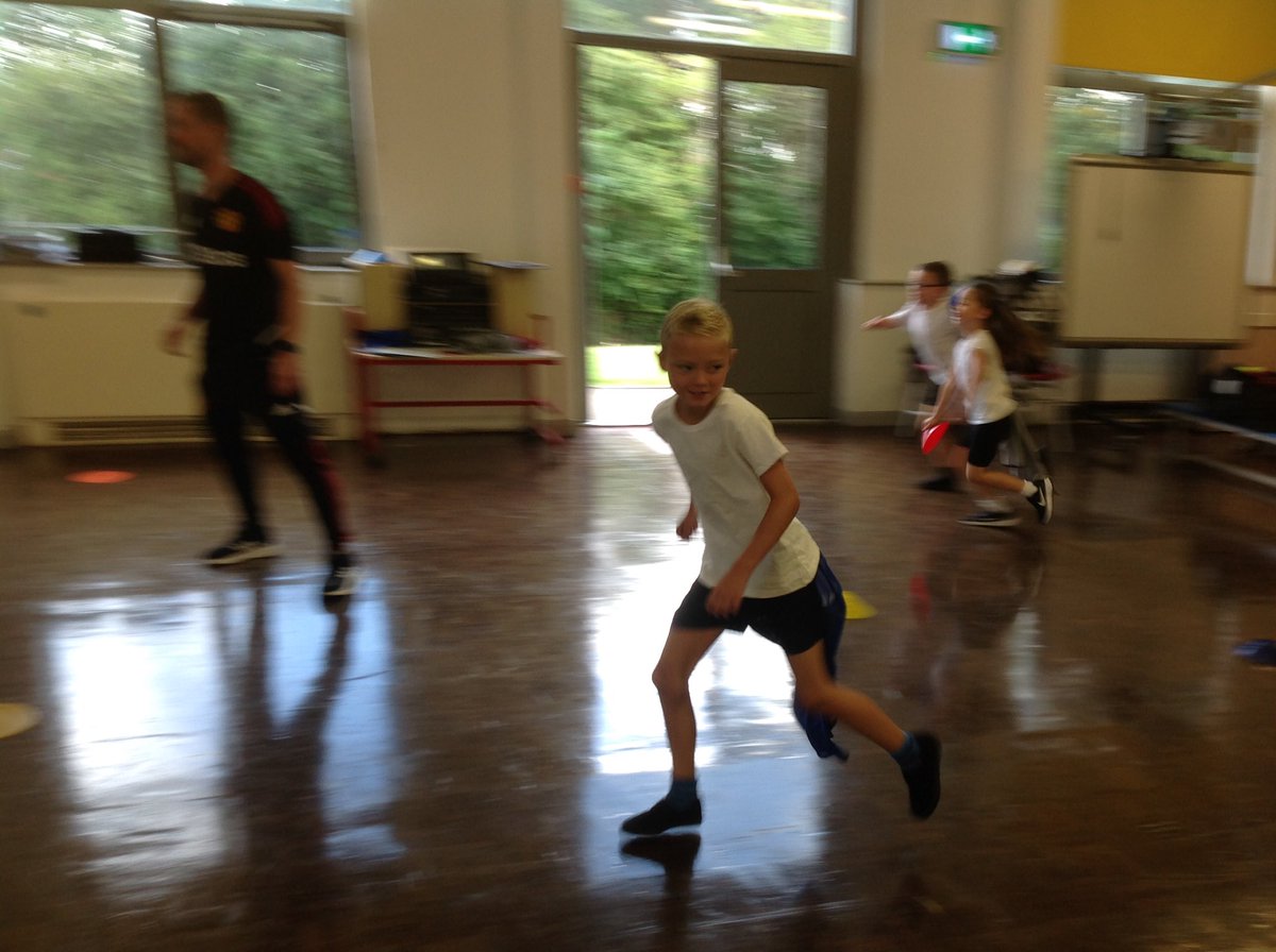MissMcLeodAPS's tweet photo. @ArdenPrimary today in P.E.our pupils have been working on invasion games with @MU_foundation Year 2 loved the Shrek game #PLprimaryStars#MUFoundation #highqualitytype https://t.co/bbDGA3Piyg