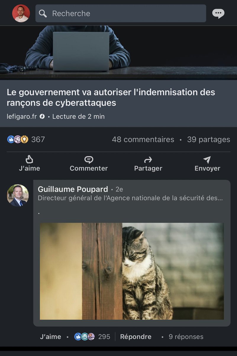 gchampeau's tweet photo. Guillaume Poupard ❤️
#ransomwares #anssi https://t.co/R1S8Bwd1Jr