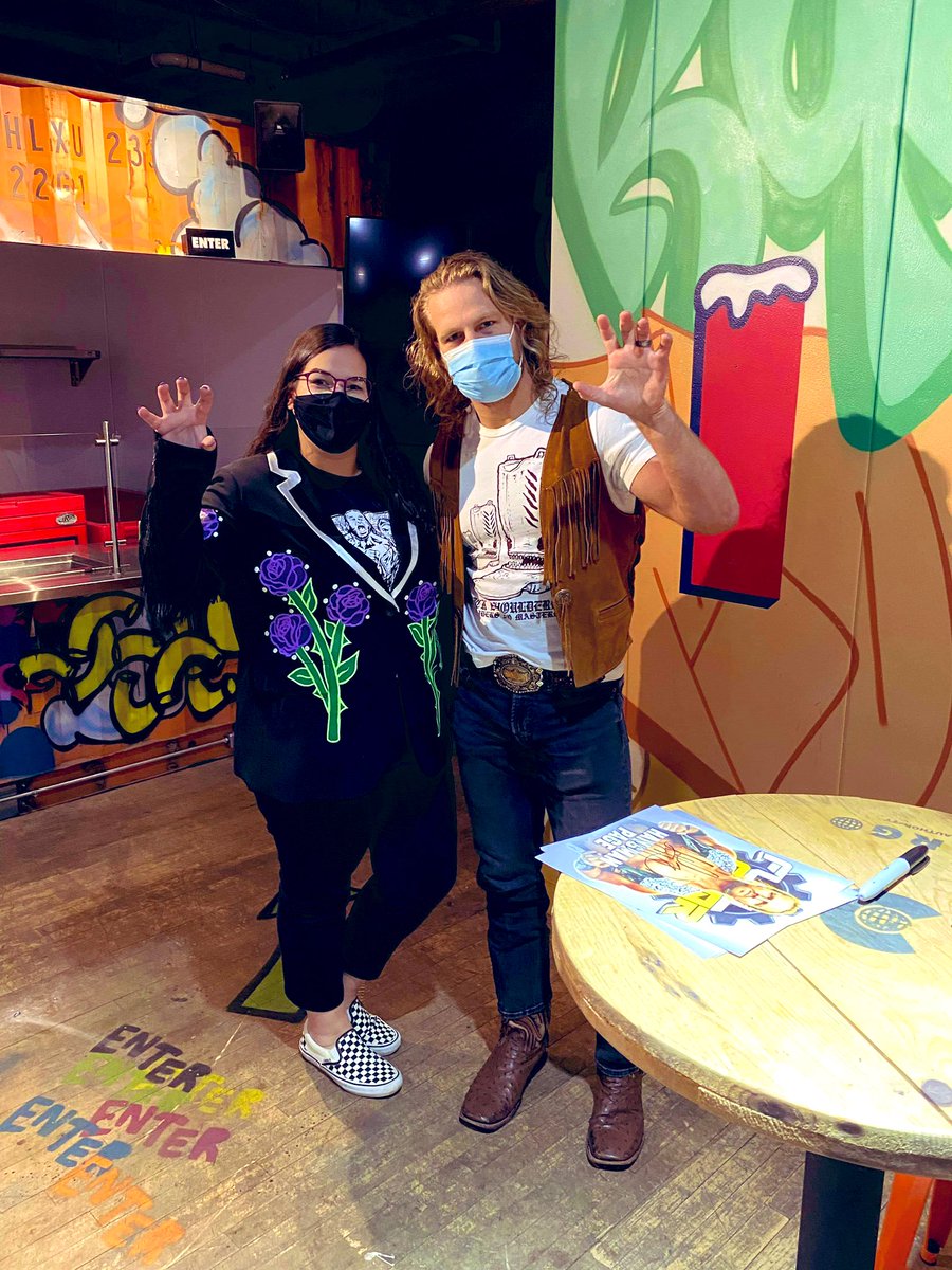 theAdamPageOOC's tweet photo. Hangman Page @theAdamPage @neckamura
#AEW #AEWDynamite #Hangman #KennyOmega #BTE #YoungBucks https://t.co/oaL1IBhriH