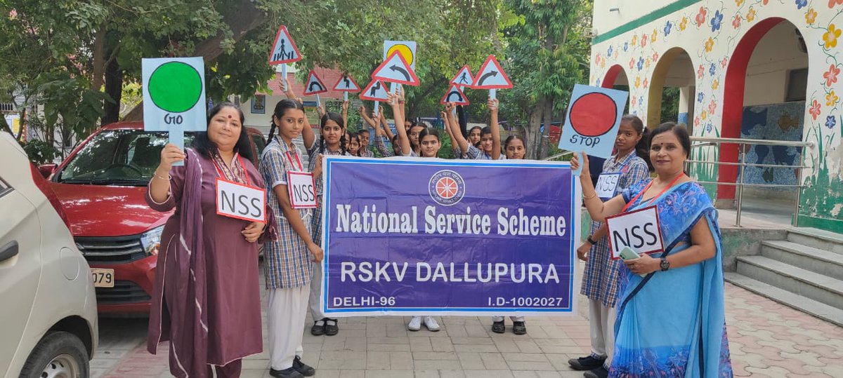 ArchanaNss's tweet photo. NSS ने आवाज उठाई हम सबको ये बात समझाई।
ट्रैफिक नियमों को मत समझो लगाम 
यह तुम्हारे जीवन की सुरक्षा का है पैगाम
 भैया अगर कीमती है अपनी जान 
तो ट्रैफिक नियमों का रखना ध्यान! @_NSSIndia@YASMinistry
@NssrdD@ArchanaGauba https://t.co/Ern4HbBpfw