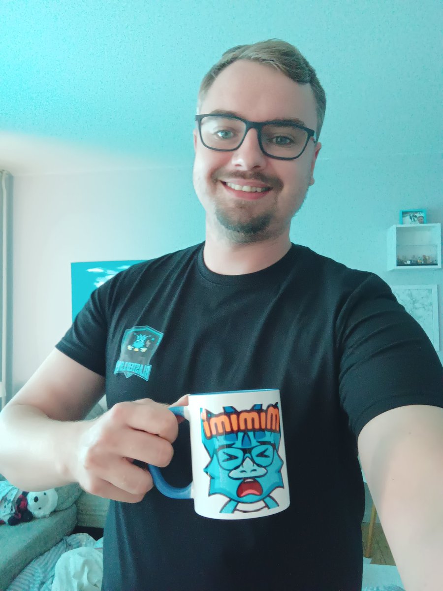 Blasted1993's tweet photo. Danke @getshirts für den nicen Merch den ihr mir gemacht habt https://t.co/kQ2r2ZTLRj