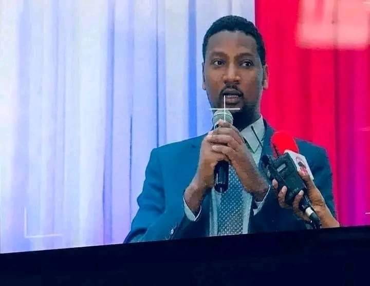 AshanafeB's tweet photo. "The Oromo people should continue to support the success of the Great Ethiopian Renaissance Dam as they have been playing a major role in safeguarding the independence of the country,"  Hailu Adugna  Oromia Communication Bureau  head!! https://t.co/ZyrB5DTU1b