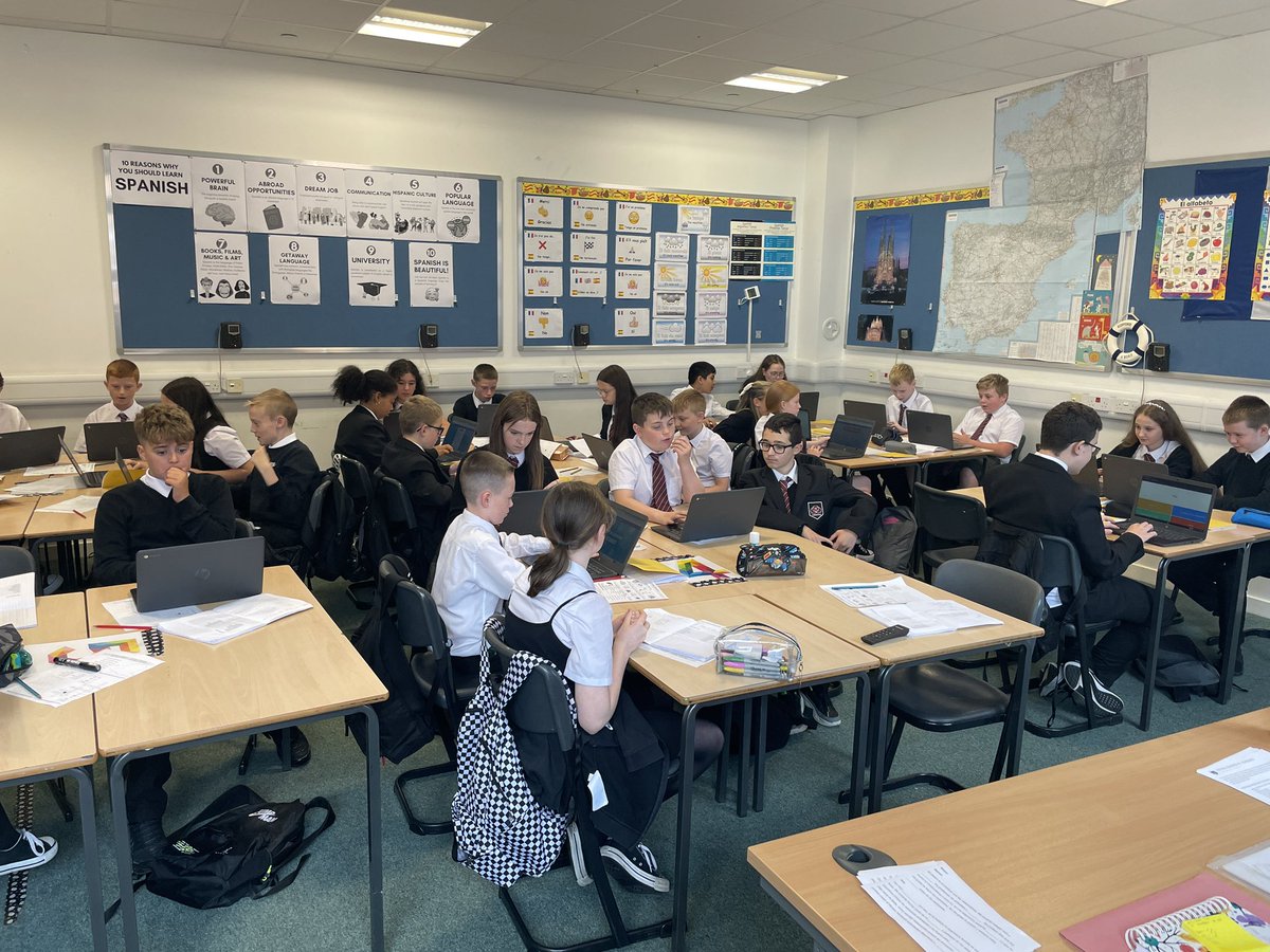 MissStephenso17's tweet photo. S1 thoroughly enjoyed working on the chrome books and using Blooket to revise on numbers, birthdays and the weather 🇪🇸 much fun was had and it’s great to visually see learning being consolidated in such an exciting way 😁 ¡bien hecho a todos! @SL_TrinityHS @SL_THS_Spanish https://t.co/KRFF2ZK42Y