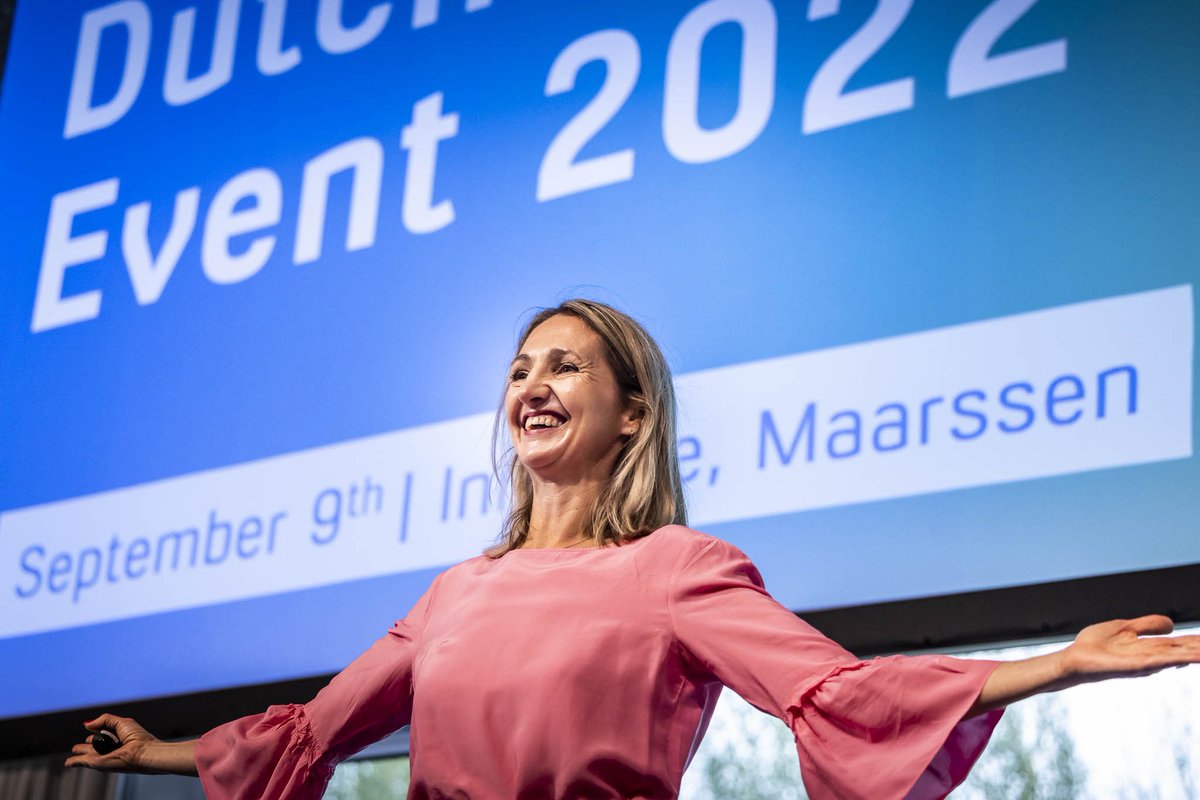 hollandbio's tweet photo. A warm welcome by @averkamman for all familiar and new faces of the Dutch biotech community!#DutchBiotechEvent #DBE22 https://t.co/QmxuVH2Q11