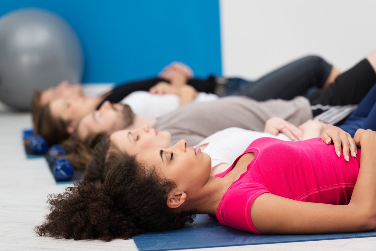 AOKNordWest's tweet photo. An Depression Erkrankte in Westfalen-Lippe können mit Präventionsangeboten #Entspannungstechniken wie #Yoga, Qigong, Meditation oder #autogenes Training erlernen. Das hilft, den beruflichen #Stress besser abzubauen und private Konflikte leichter zu lösen. https://t.co/AEJQP8wI99 https://t.co/CtrSDFyE98
