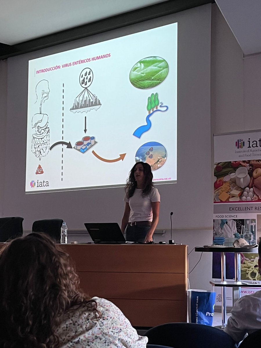 <a href="/AzaharaDR/">Azahara</a> presenting at the <a href="/iata_csic/">IATA CSIC</a> seminar sponsored by <a href="/promega_es/">Promega Biotech Ibérica</a>. Great presentación on behalf <a href="/AlbaPerezCat/">Alba Pérez-Cataluña</a>