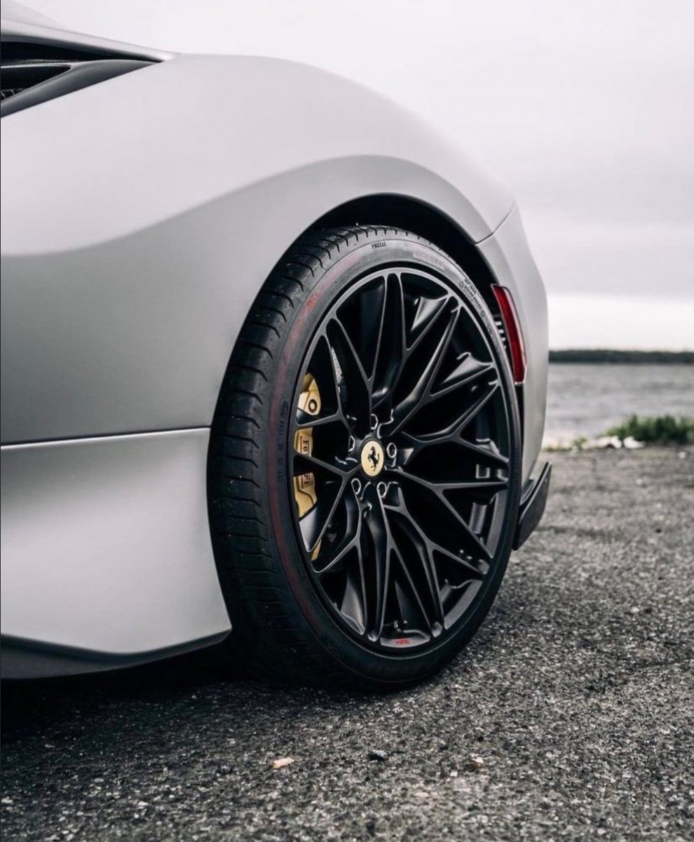 DailyFerrariTM's tweet photo. Ferrari 488 Pista 💯 https://t.co/Rpi6LMY091