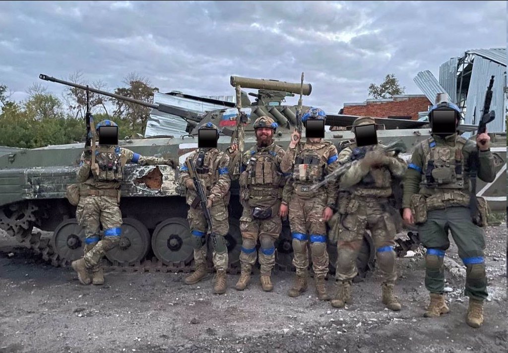 Ukrainian troops