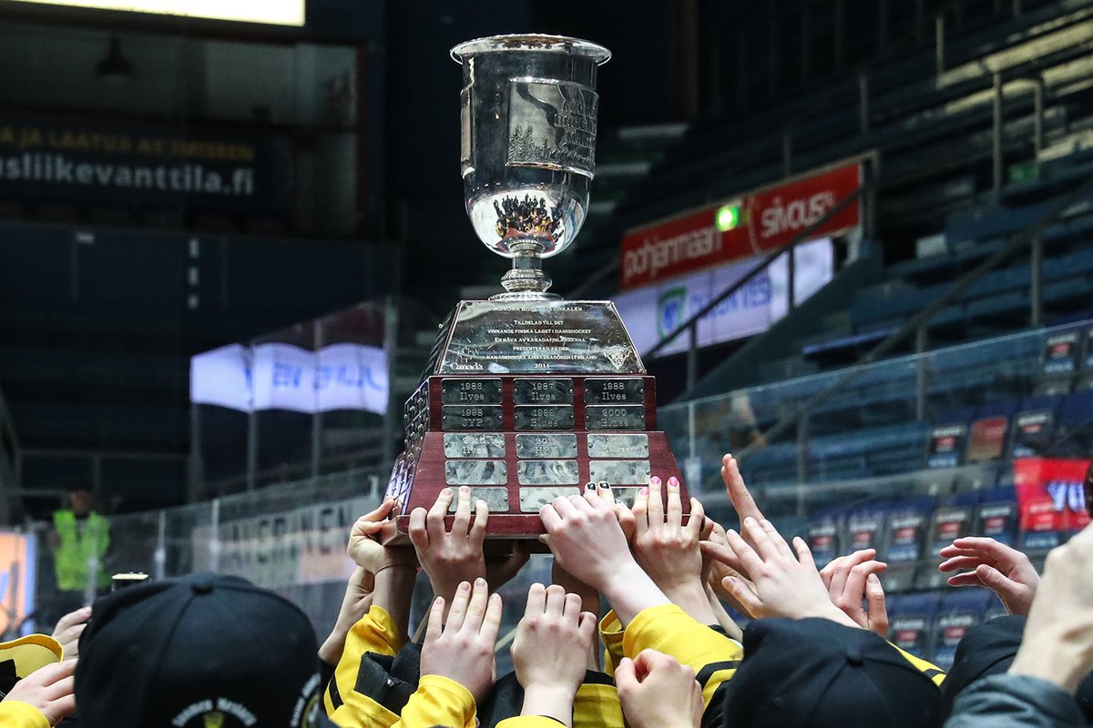 Huomenna käynnistyvä Naisten Liiga saa lokakuun alussa uudet puheenjohtajat, Aija Saha on valittu puheenjohtajaksi ja Jukka Valtanen varapuheenjohtajaksi:
leijonat.fi/index.php/sarj…

#NaistenLiiga #Leijonat <a href="/AijaSaha/">Aija Saha</a>