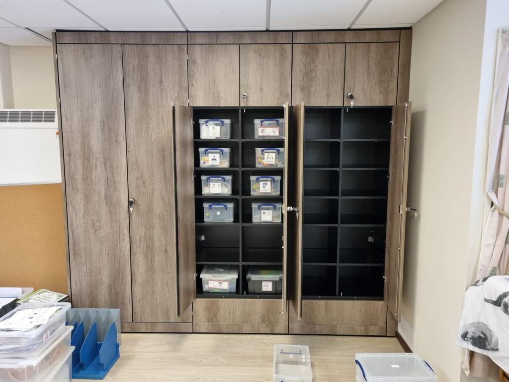 InteriorDiamond's tweet photo. It's back to school week!🏫✏️
Check out these lockers and storewall recently installed at the Loyne School in Lancaster.

#school #backtoschool #fitout #diamondinteriors https://t.co/cDRlLRUHYZ