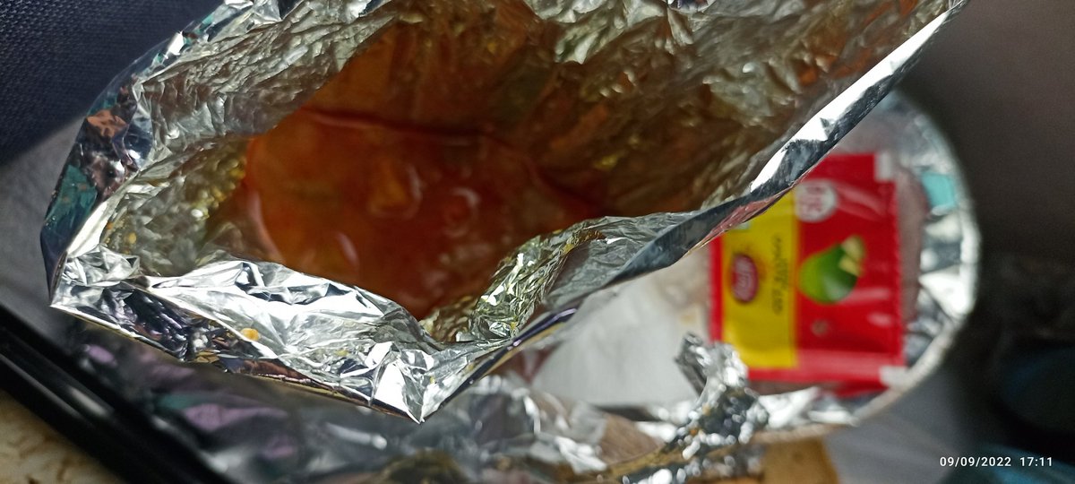 Atuljais2012's tweet photo. @irctc,@RailMinIndia @RailwayNorthern  ordered super delux thali on durg nautanwa express,at mau junction, on 9 sep 2022,pathetic food at 296 rs, not even worth 120 rs, please ban swad tiffin and refund my extra money taken in the name of delux thali. https://t.co/1U7Xl2BISI