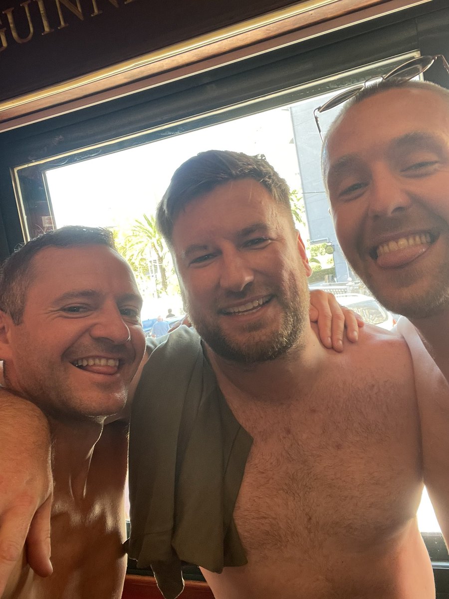 Batesyearl's tweet photo. Bates.smith.cockers. #front3 #reunited #ambers https://t.co/lkW4z30cGA