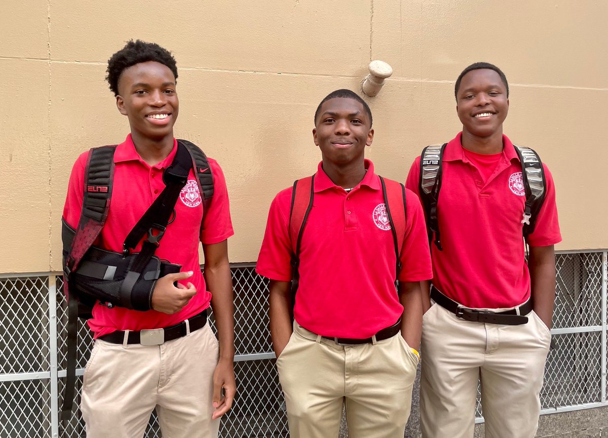 LaSalleAcademy's tweet photo. #Juniors and #Seniors reported for orientation yesterday. Welcome back!

#catholiceducation #lasallianeducation #lasallianfamily #wearelasalle #lsanyc #backtoschool #firstdayofschool #classof2024 #classof2023 #upperclassmen #nycschools #allboyshighschool #manhattan #collegeprep https://t.co/Ipv8ZnK09o