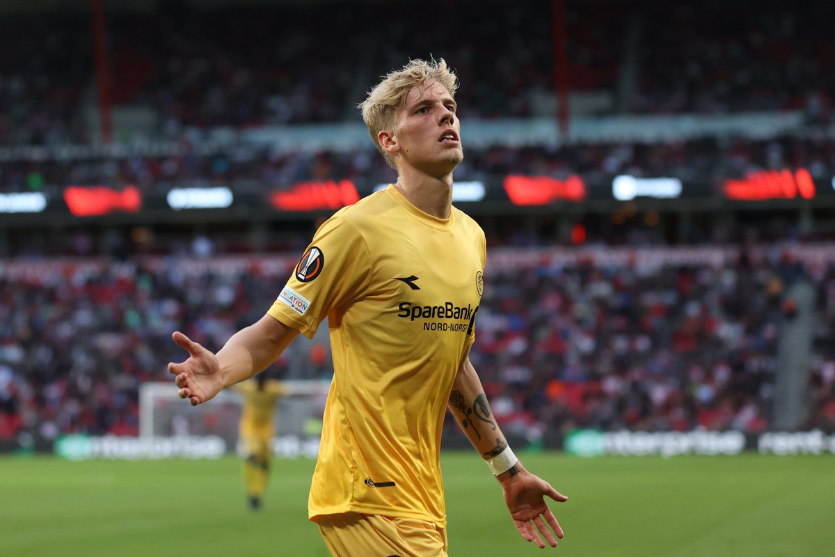 Europa League debut ✅
Debut goal ✅

🟡 A game to remember for Albert Grønbæk 👏

<a href="/Glimt/">FK Bodø/Glimt</a> | #UEL