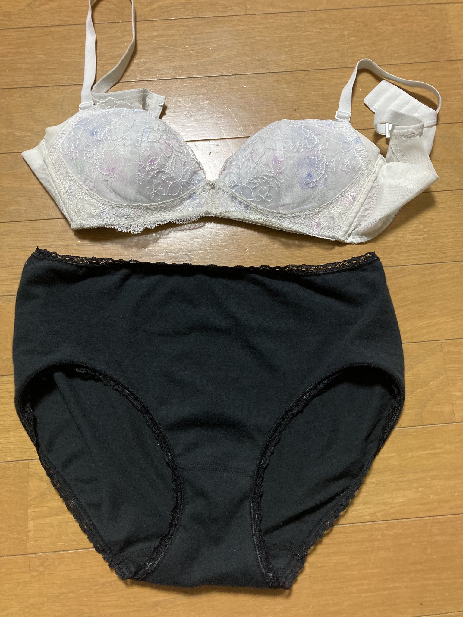 おばさん　汚パンツ 