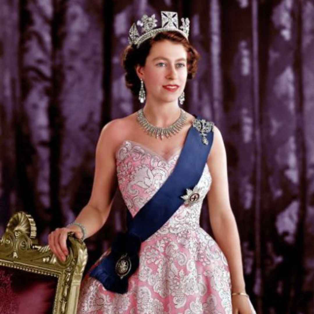 andreas_nest's tweet image. Rest in peace Her Majesty Queen Elizabeth II 🤍 

She gave 70 years of dedication, duty and commitment to her country and will be remembered as one of the greatest leaders the world has ever seen!  🇬🇧 

#queen