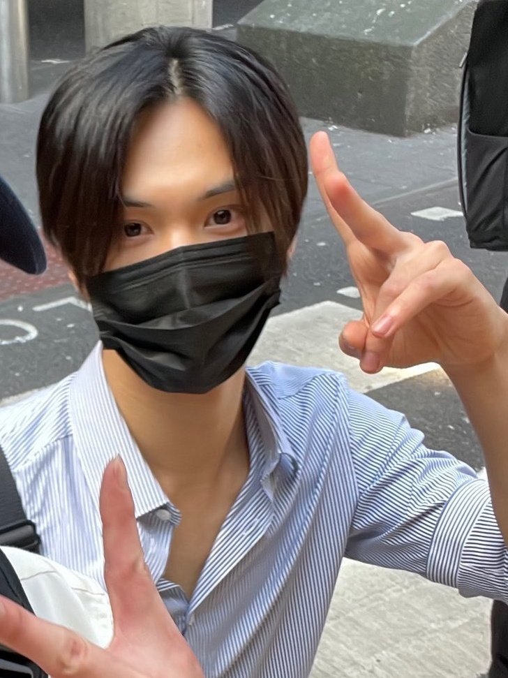ROCKYSODE's tweet photo. 💙🤍 

#라키 #ROCKY https://t.co/doWC9tkwmL