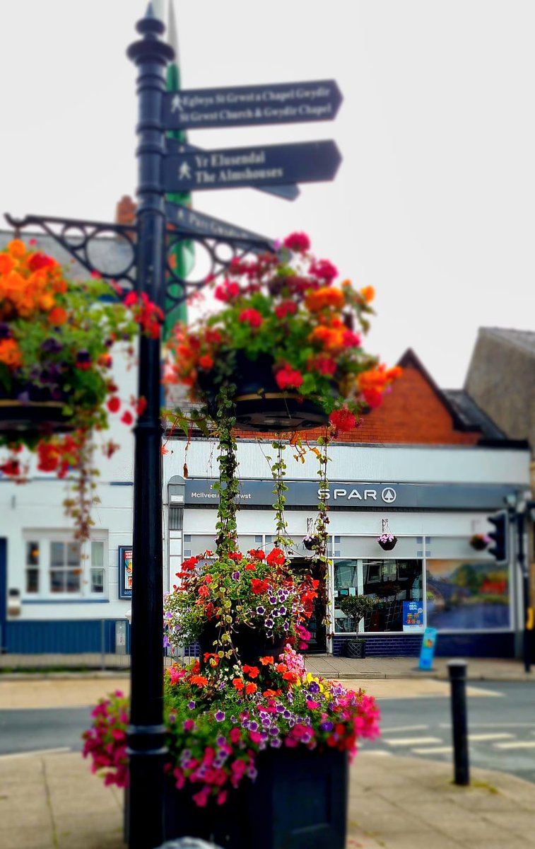 SparLlanrwst's tweet photo. Llanrwst, what a beautiful town π
Thankyou for supporting us for the last 40 years (hopefully many more to come) and all our wonderful local suppliers π΄σ §σ ’σ ·σ ¬σ ³σ Ώπ΄σ §σ ’σ ·σ ¬σ ³σ Ώπ΄σ §σ ’σ ·σ ¬σ ³σ Ώπ΄σ §σ ’σ ·σ ¬σ ³σ Ώ
#CefnogiLlanrwst #CaruLlanrwst #shoplocal #McSpar #Mcilveen #Spar #Llanrwst #localfamilybusiness https://t.co/FWujufwlzt