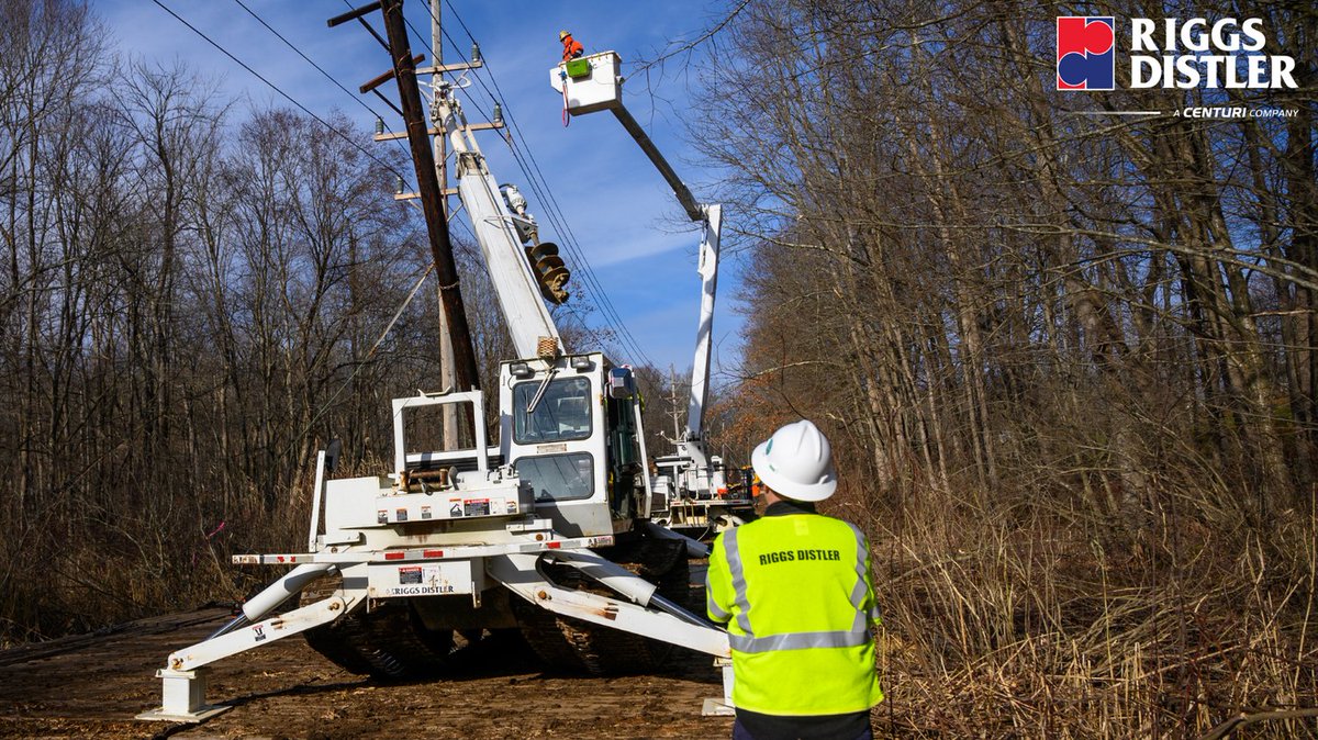 riggsdistler's tweet image. Our specialized fleet can navigate even the toughest terrain. We're committed to keeping our clients’ projects on schedule, and we’re ready to roll when you need us. 

#RiggsDistler #contractor #trackmachine #turnkey #underonehat #thinkahead #bestplacetowork #fromthefield