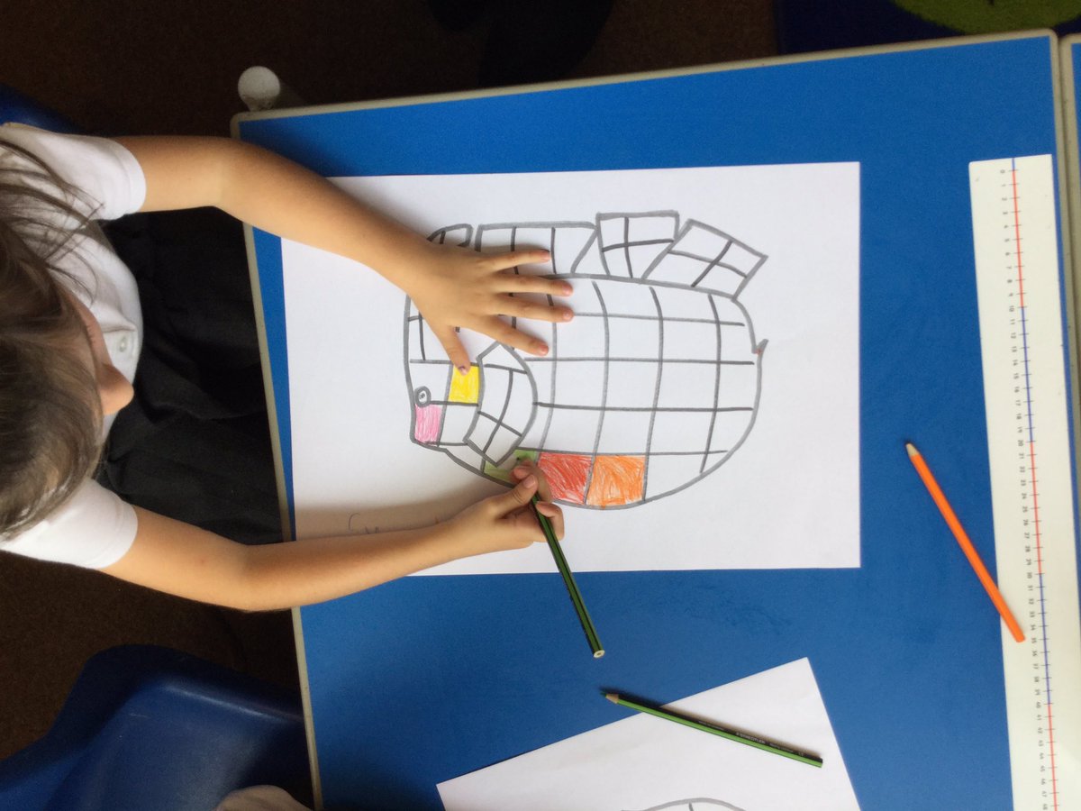UptonWestleasch's tweet photo. #WestleaWillowY1 have been looking at Elmer #NoOutsiders The children talked about how they are different and the same. #WestleaPSHE https://t.co/wxVjeO0N2N