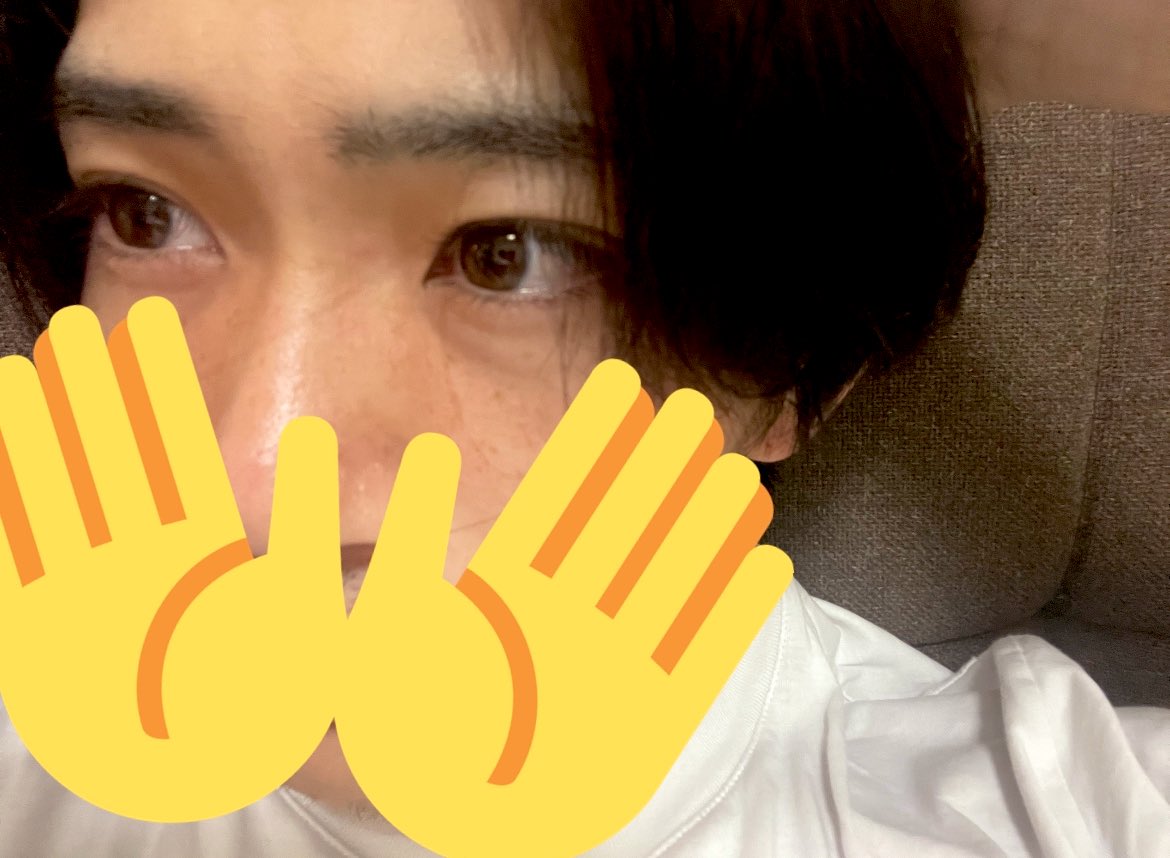Urtron__0_0's tweet photo. 日に日にクマが濃くなっていく社畜 https://t.co/ZUsMDf9YW1