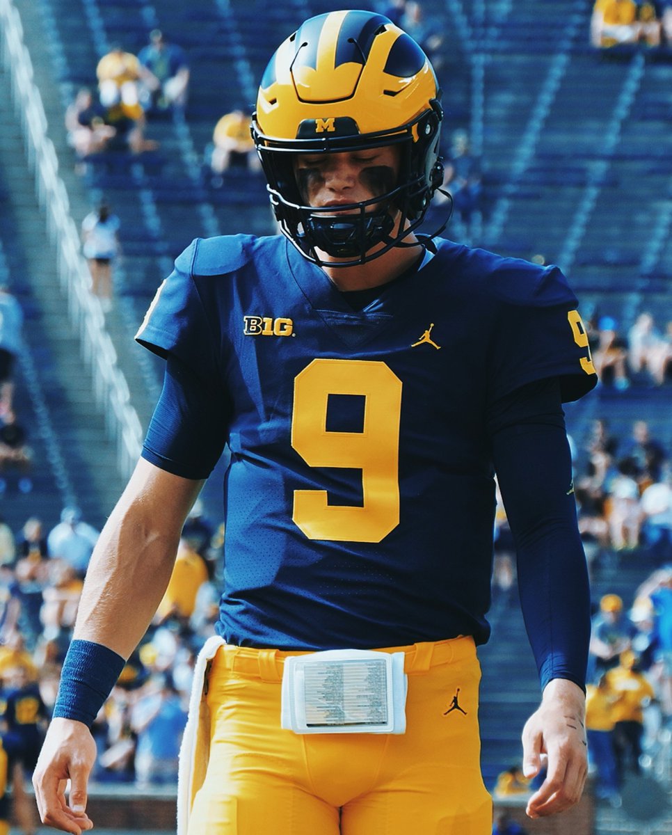 TWH_Chris's tweet photo. JJ McCarthy will get his first start tomorrow night, exactly 1,218 days since his official commitment to the University of Michigan.〽️

📸

#GoBlue https://t.co/5SD6Z5I2QV