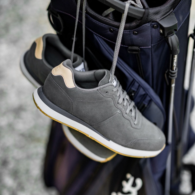 FootJoy's tweet photo. Play with Style. And Substance.
Upgrade your game with the latest arrivals to https://t.co/NCLp8hjiQc.
Now Available:
π #ContourJogger
π #FJSandy
π #FJLinks