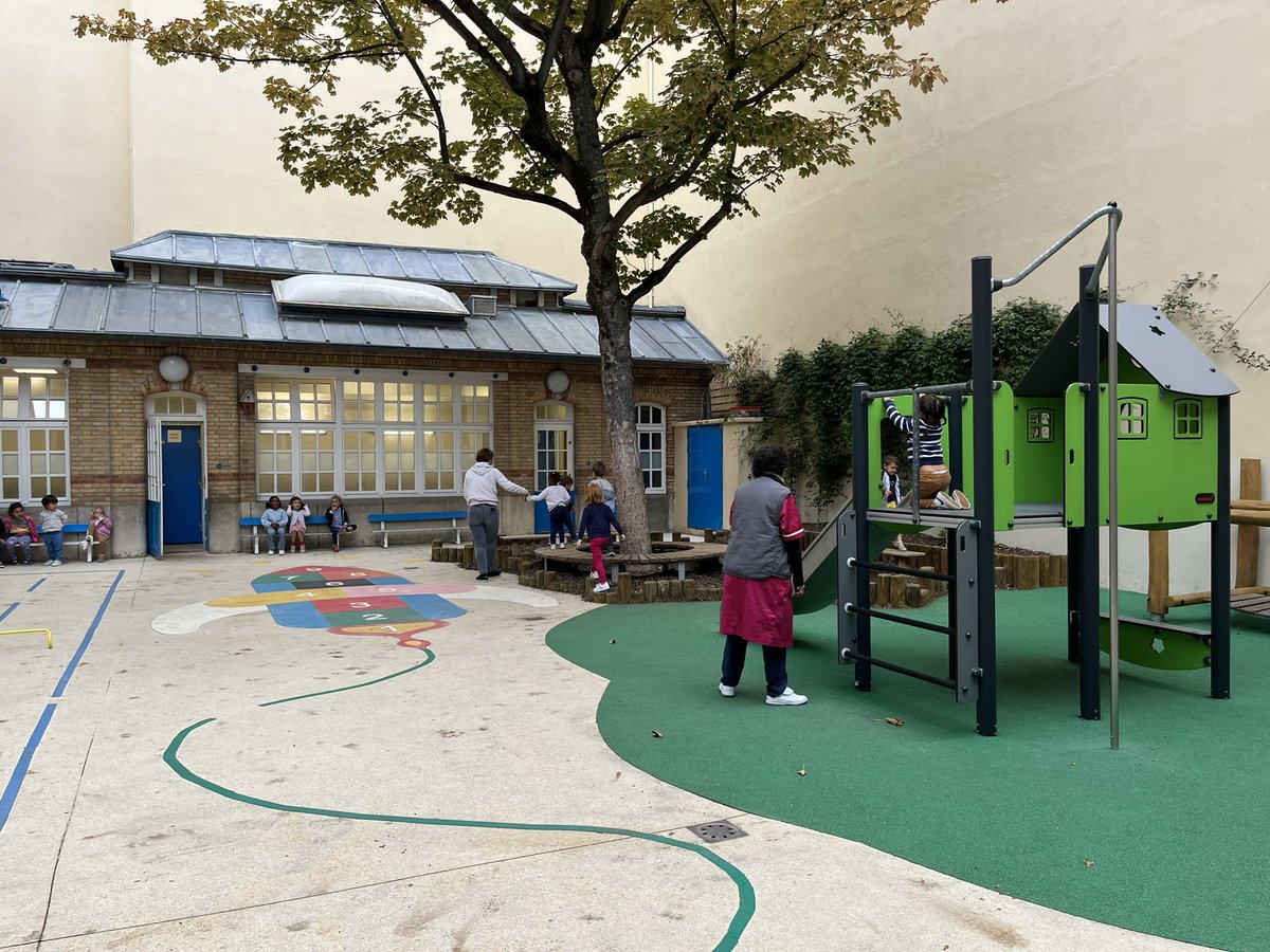 Visite de Monsieur le Recteur à l’Ecole Saint Germain l’Auxerrois, 4eme … en route pour l’innovation et l’expérimentation avec CapMaternelle💪🏻<a href="/CKerrero/">Christophe Kerrero</a> <a href="/ArielWeilT/">Ariel Weil</a> <a href="/KarineBarbagli/">Karine Barbagli</a> <a href="/Academie_Paris/">Académie de Paris</a>